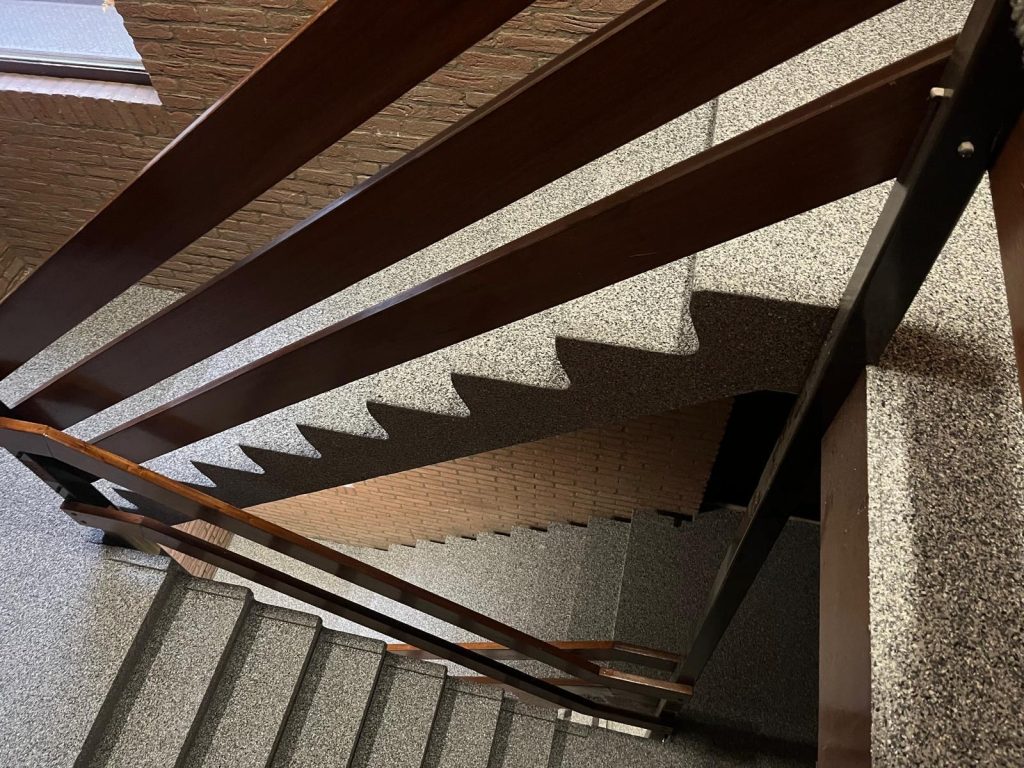 d984a377-8e0c-49b3-856c-5e253fb4be25