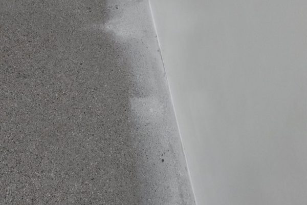 Reinigbare wand bij snackfabrikant Van Geloven