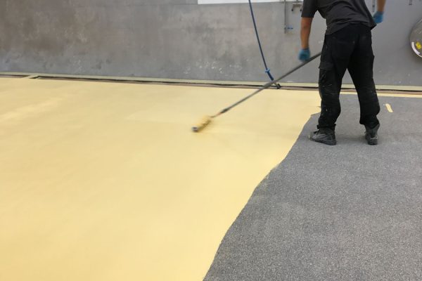 Totaalrenovatie in de voedselindustrie: nieuwe vloer voor Van Geloven