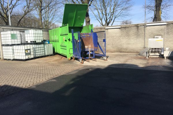 Reinigbare wand bij snackfabrikant Van Geloven